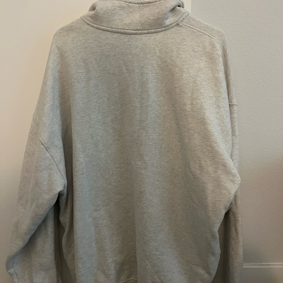 ARITZIA MEGA FLEECE Sweater - Picture 3 of 4